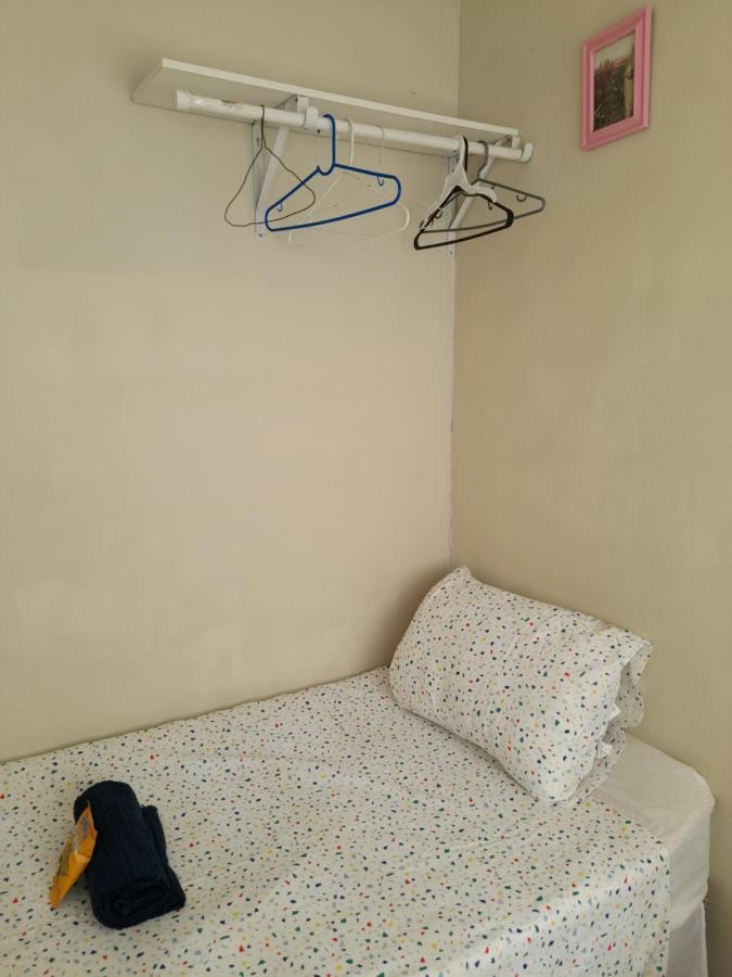 Camelia Rooms Kingston Exterior photo